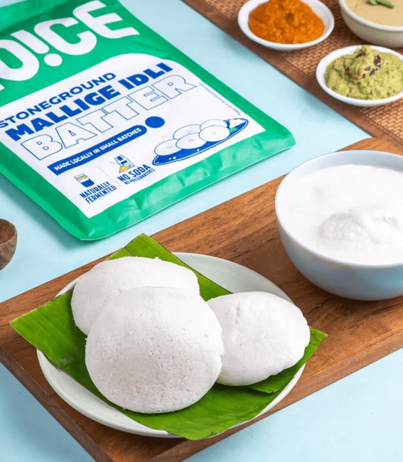 Brunch Platter Goals: Pairing Soft Idlis with Chutneys and Crispy Besan Papdi Snacks Brunch Platter Goals: Pairing Soft Idlis with Chutneys and Crispy Besan Papdi Snacks